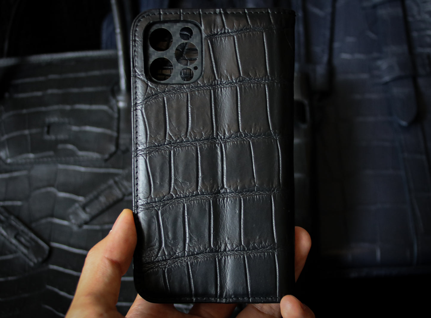 THE PERFECT CASE with carbon BLK